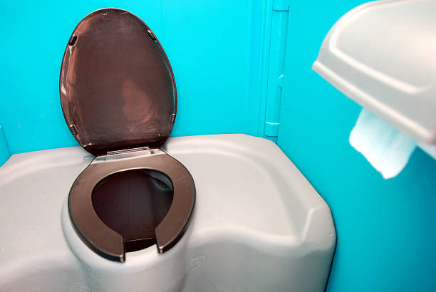 Portable Toilet Options We Offer in Dunkirk, IN